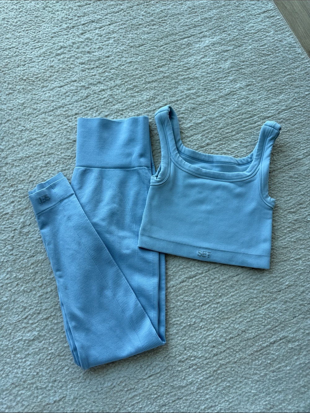 Set Active SCULPTFLEX® Box Tank Top and Leggings in Blue Lagoon